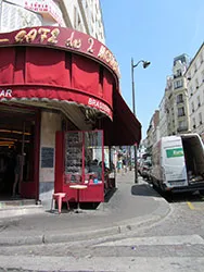 Café Les deux Moulins, Paris